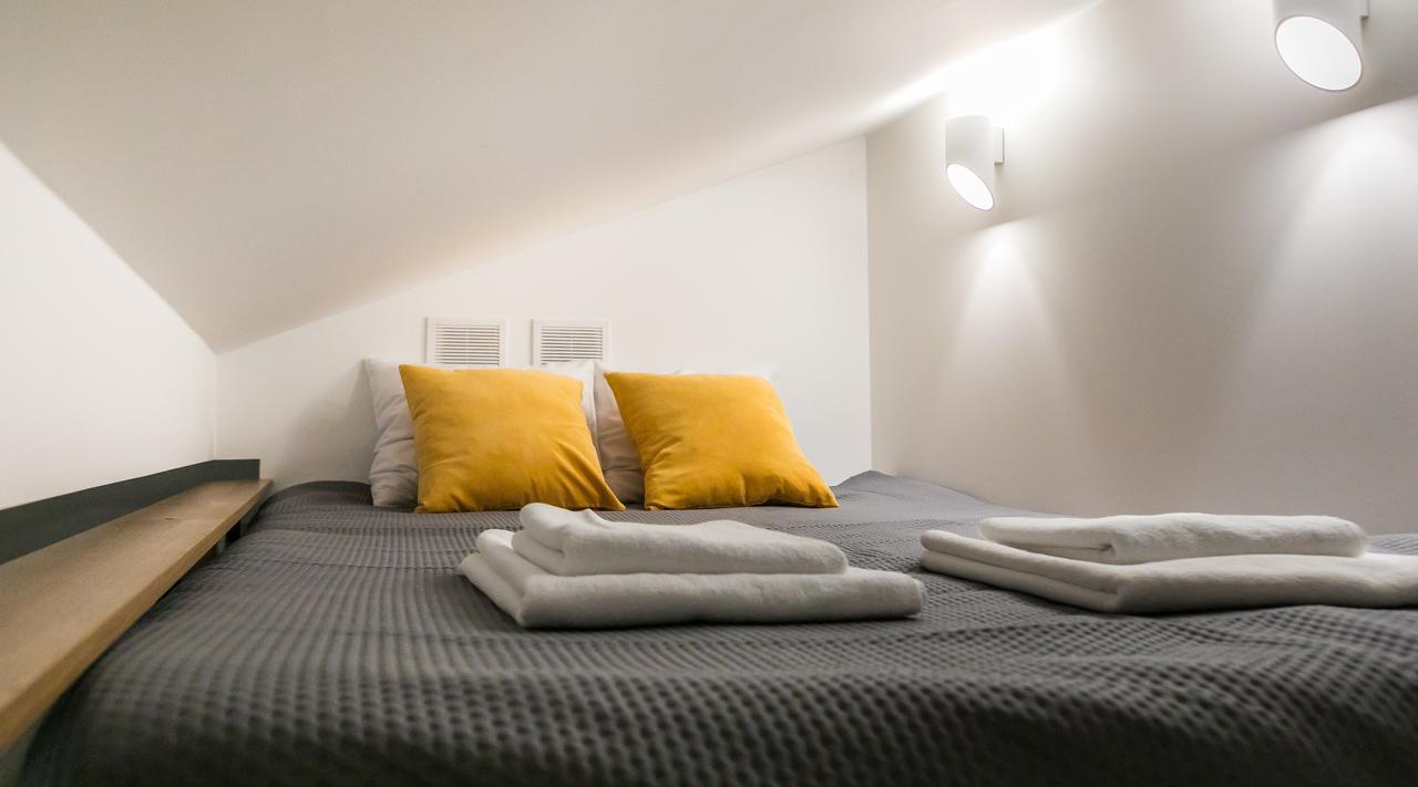 Topolowa Apartment, Next To Main Station *